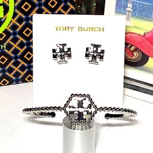 TORY BURCH SILVER SET EARRINGS AND BRACELET